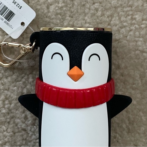 Bath & Body Works Holiday Penguin Hand Sanitizer Spray Holder - Picture 5 of 16